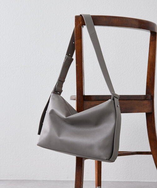 ear PAPILLONNER ショルダーバッグ バッグ 「本革/480g」2WAYレザーショルダーバッグ レディース - 画像 (3)