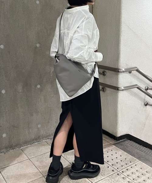 ear PAPILLONNER ショルダーバッグ バッグ 「本革/480g」2WAYレザーショルダーバッグ レディース - 画像 (7)