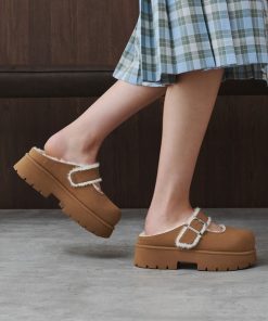 CHARLES & KEITH スリッポン Bergen ベルゲン テクスチャーファートリムバックルプラットフォームミュール レディース