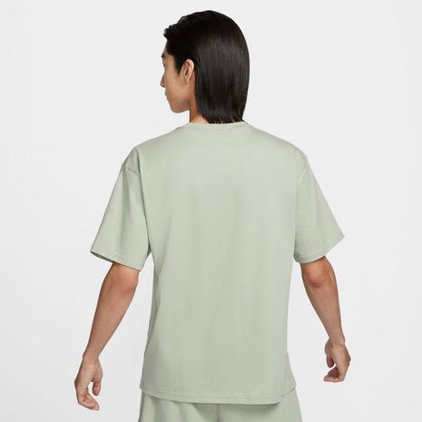 NIKE ナイキ(NIKE)(メンズ)ナイキスポーツウェア クラブ マックス 半袖Tシャツ FV0376-370